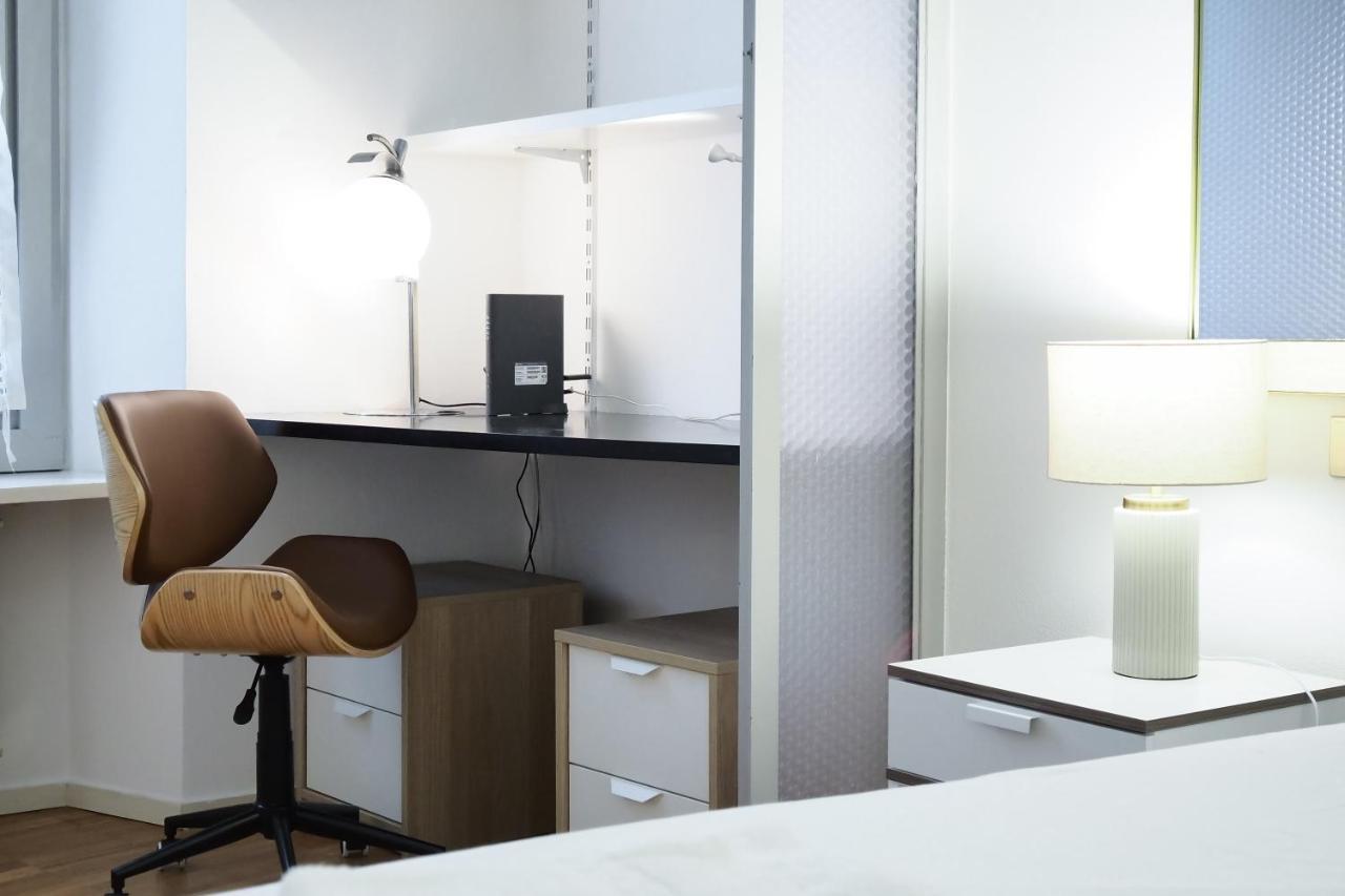 Mila Apartments Alessi Милан Экстерьер фото
