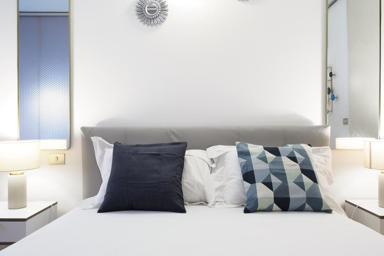 Mila Apartments Alessi Милан Экстерьер фото
