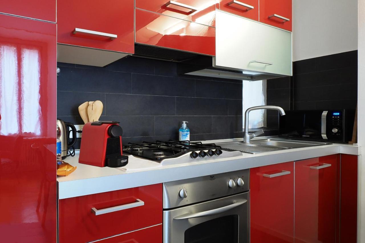 Mila Apartments Alessi Милан Экстерьер фото